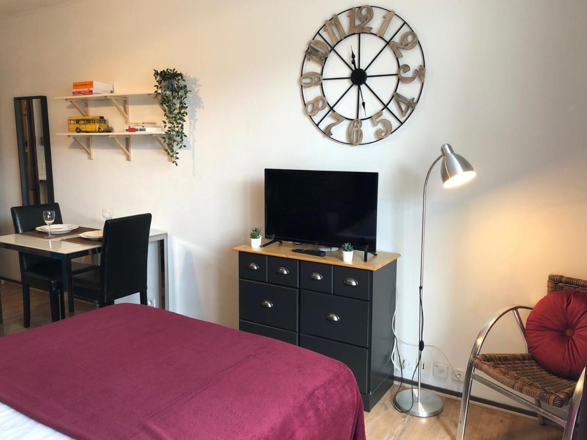 Studio Avec Balcon & Parking Gratuit - Tours Gare ภายนอก รูปภาพ